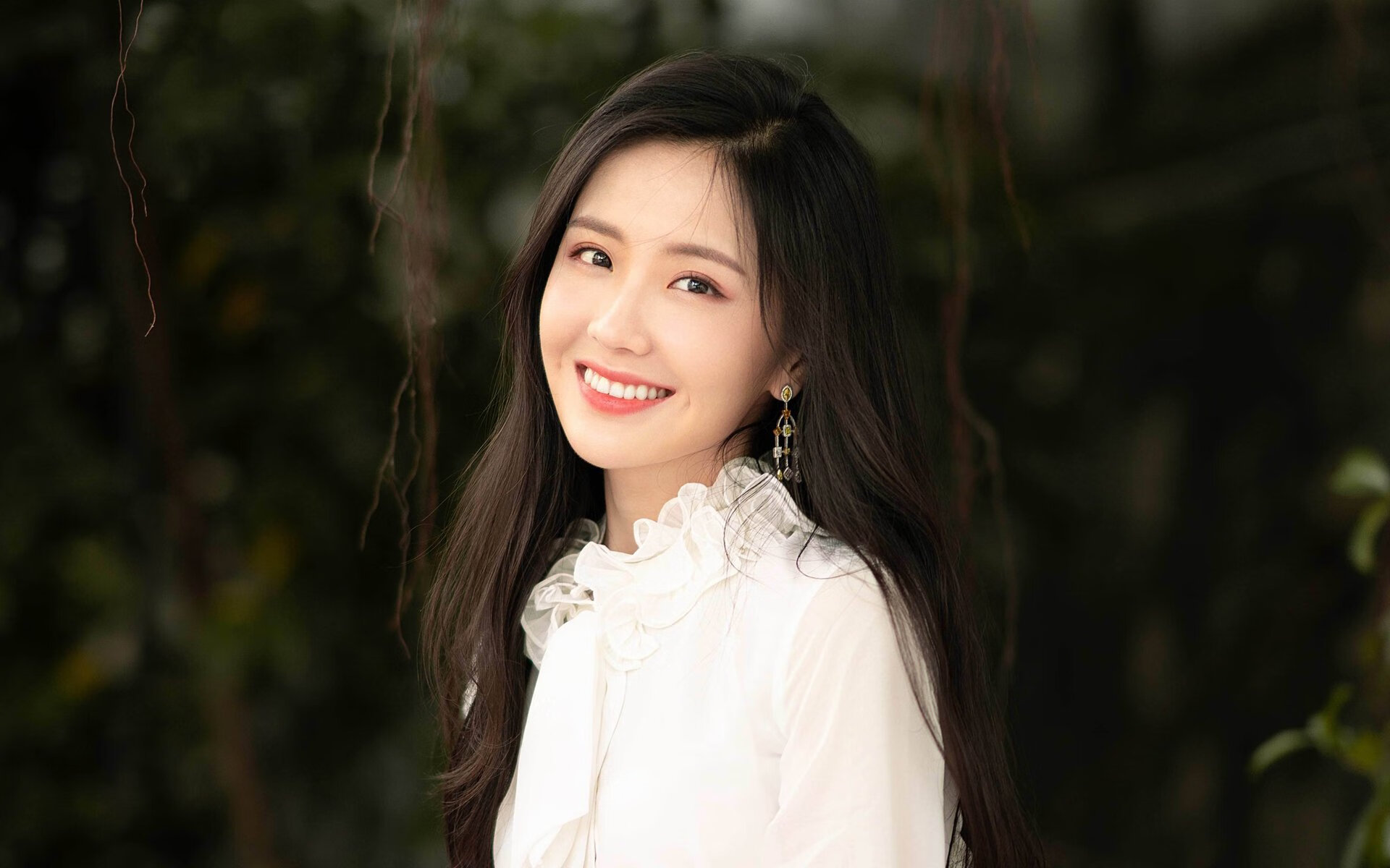 “绿色低碳”足球场馆在全国推动，行业绿色转型展现新气象，绿色足球俱乐部