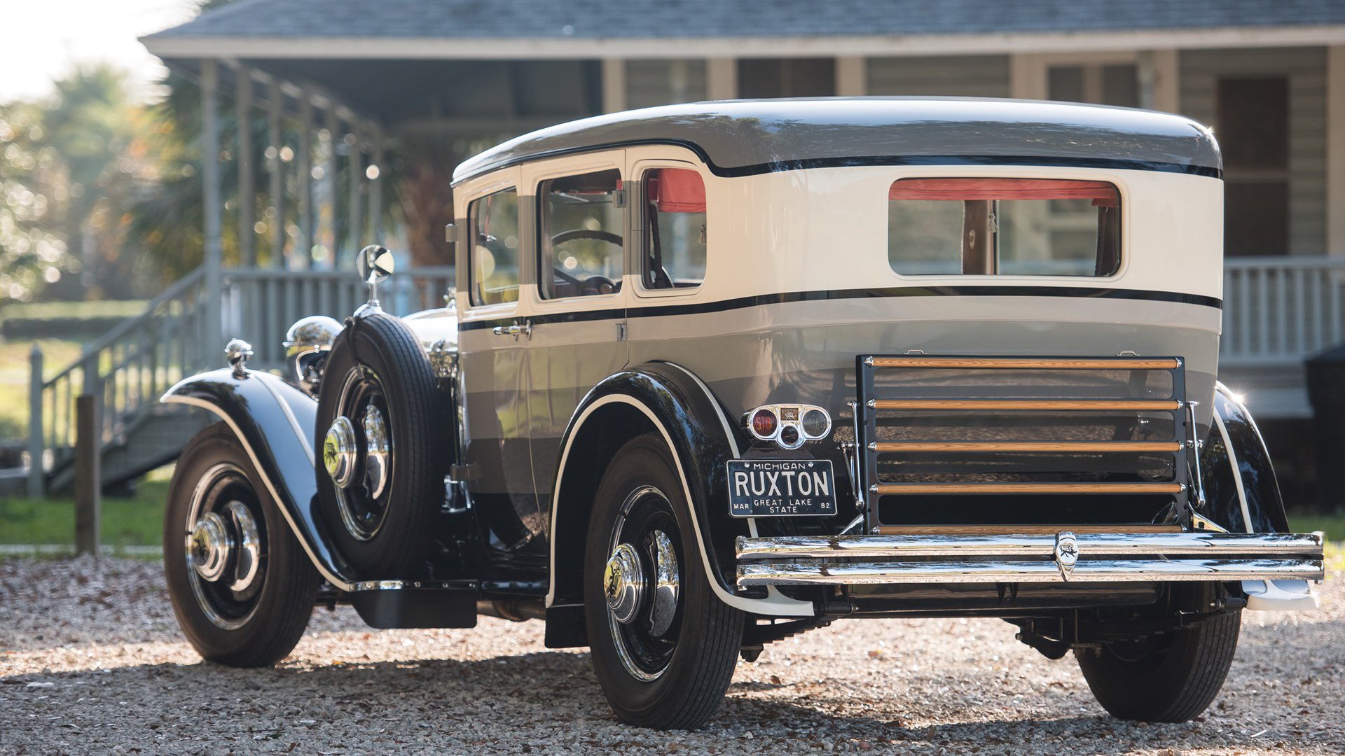 职业联赛推出赛前球迷问答环节增强现场互动性,球迷知识问答